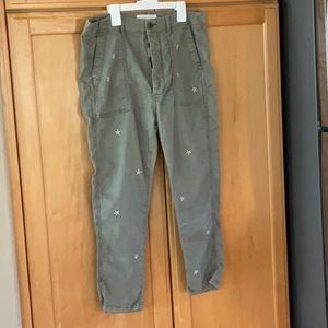 THE GREAT. Daisy embroidered pant.